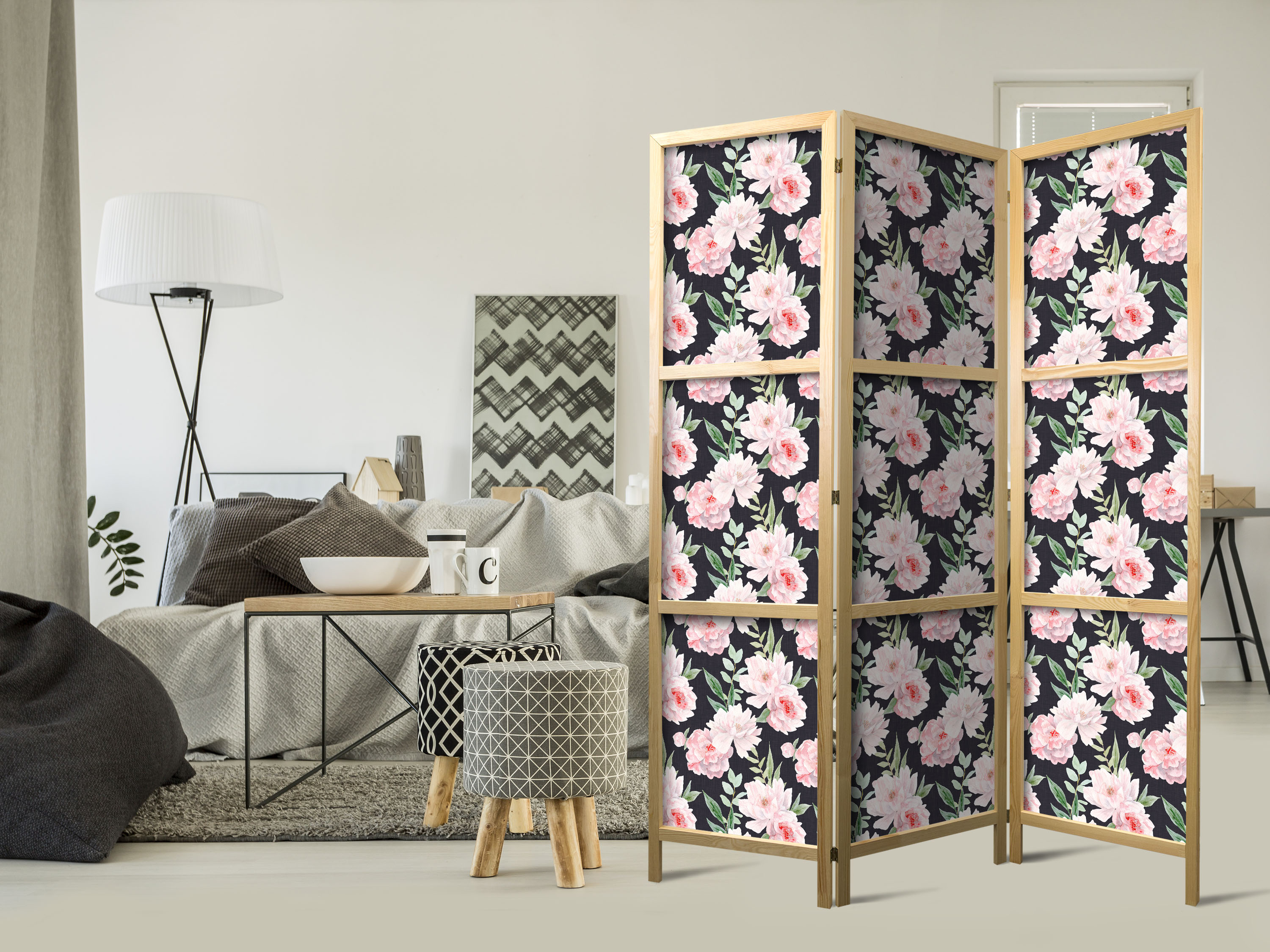 Japanischer Paravent - Peonies - Pink Flowers and Green Leaves on a Graphite Background