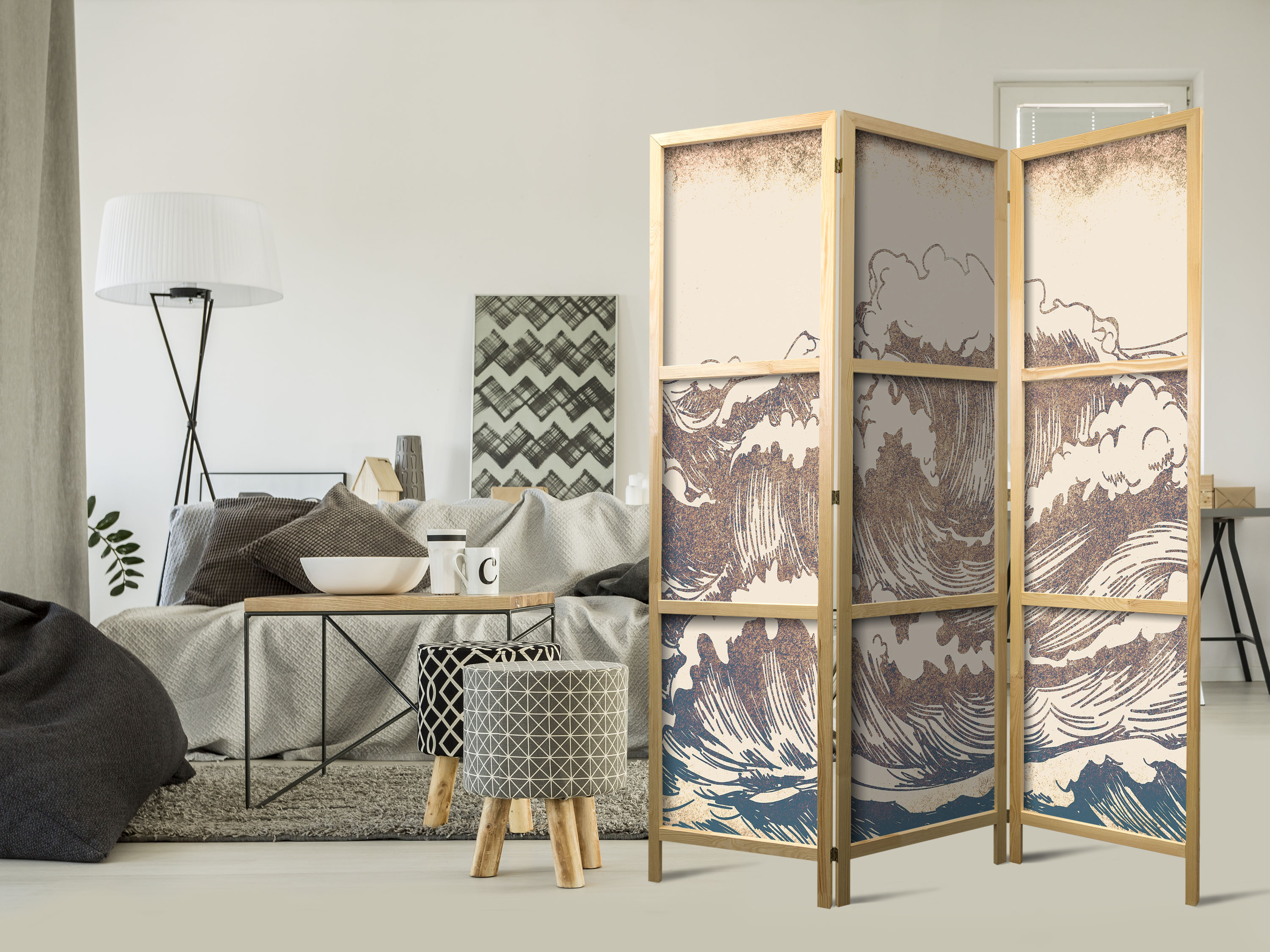 Japanischer Paravent - Turbulent Ocean - High Waves in Brown and Navy on a Beige Background in Vintage Style