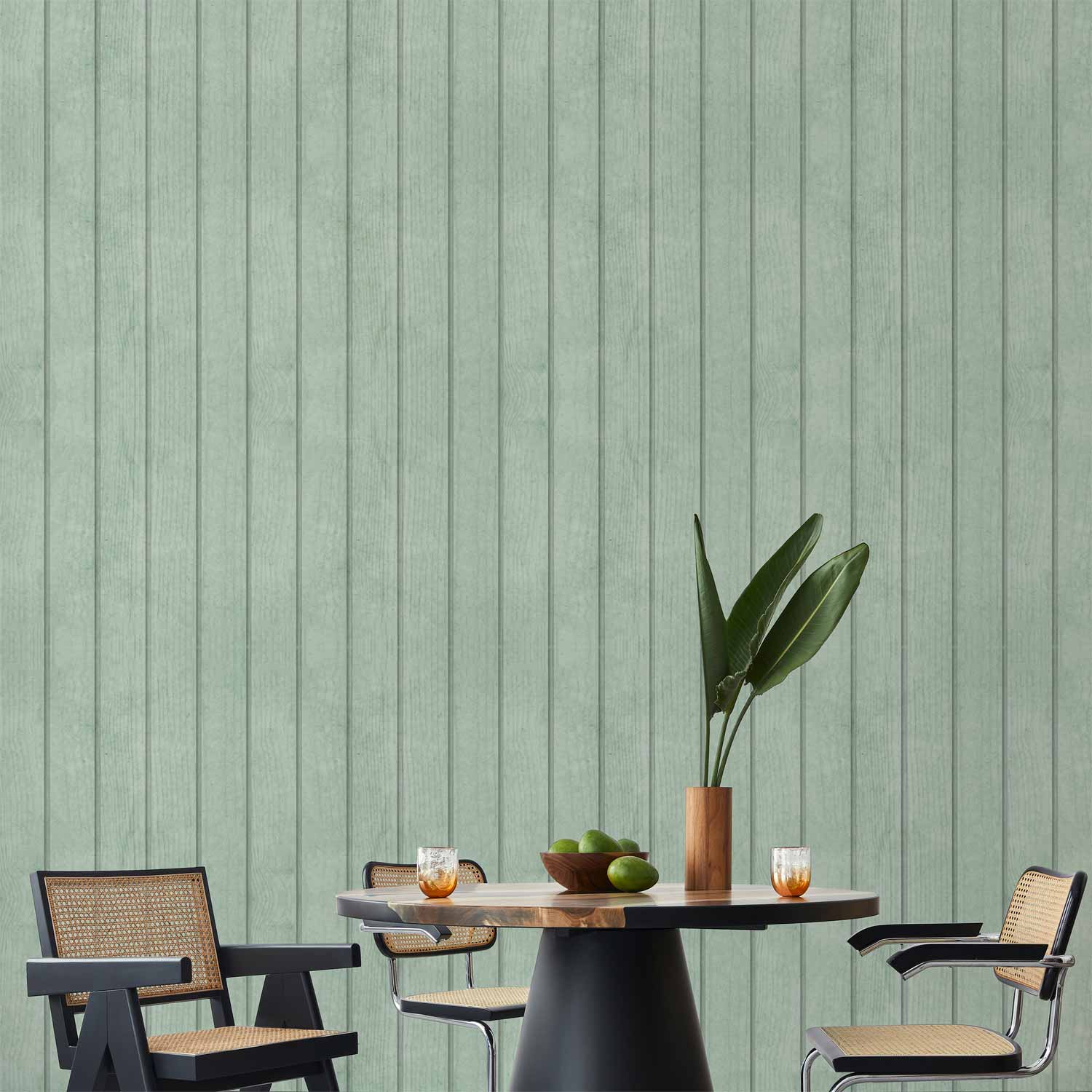 Tapete - Delicate Wood - Vertical stripes in a pastel green shade.