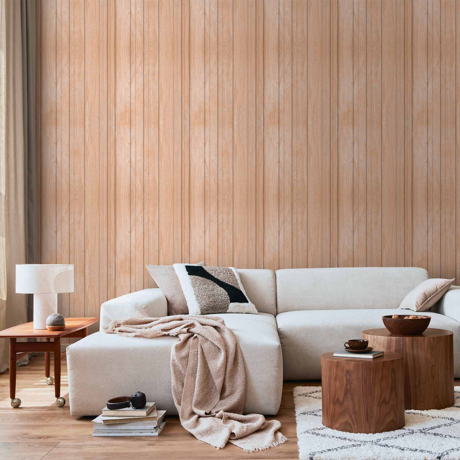 Tapete - Light Wood - Vertical panels in a warm beige shade.